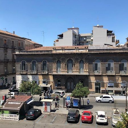Appartamento Finestre in piazza Aeroporto di Catania Fontana Rossa Esterno foto