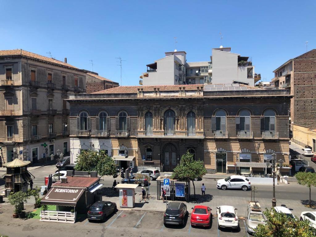 Appartamento Finestre in piazza Aeroporto di Catania Fontana Rossa Esterno foto